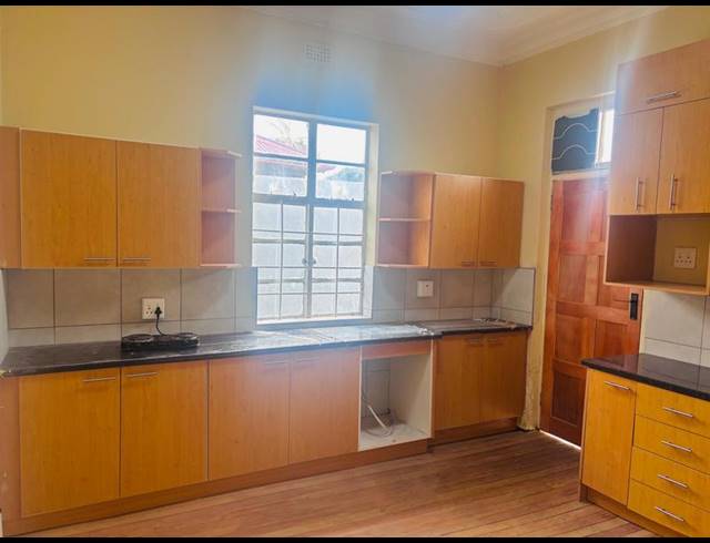 3 BEDROOM PROPERTY TO RENT IN NEWLANDS